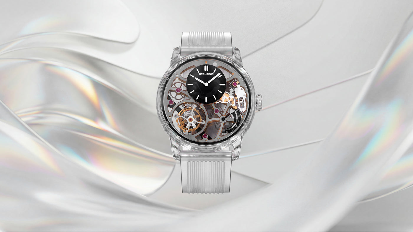 Transparent sapphire dial with luminous indices