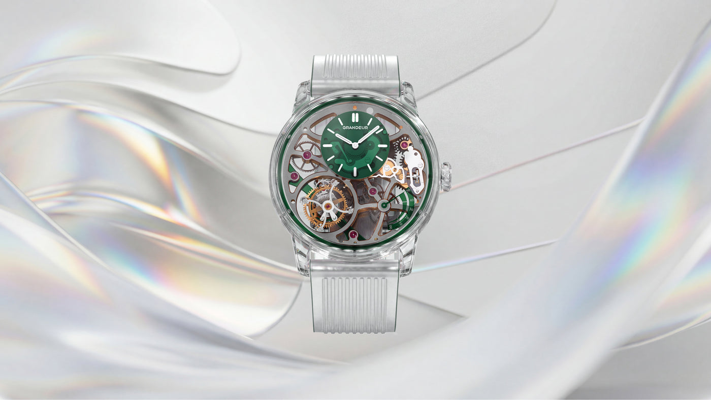 Transparent sapphire dial with luminous indices