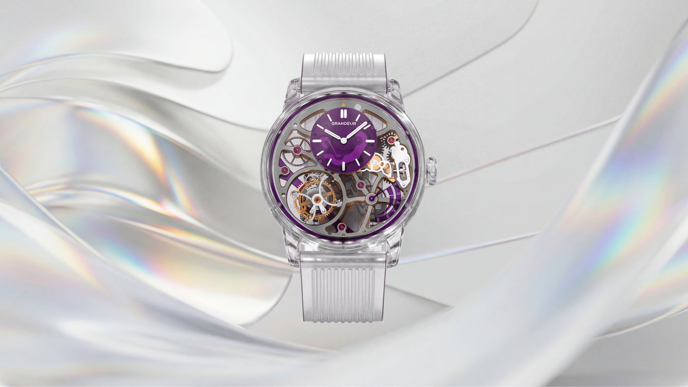 Transparent sapphire dial with luminous indices