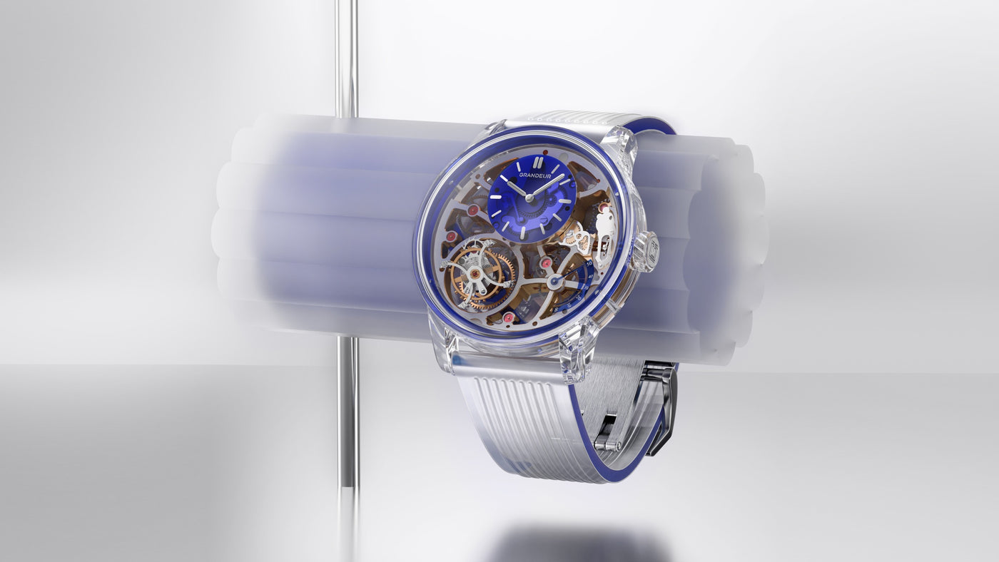 GRANDEUR Tilt — Sapphire, three-quarter view